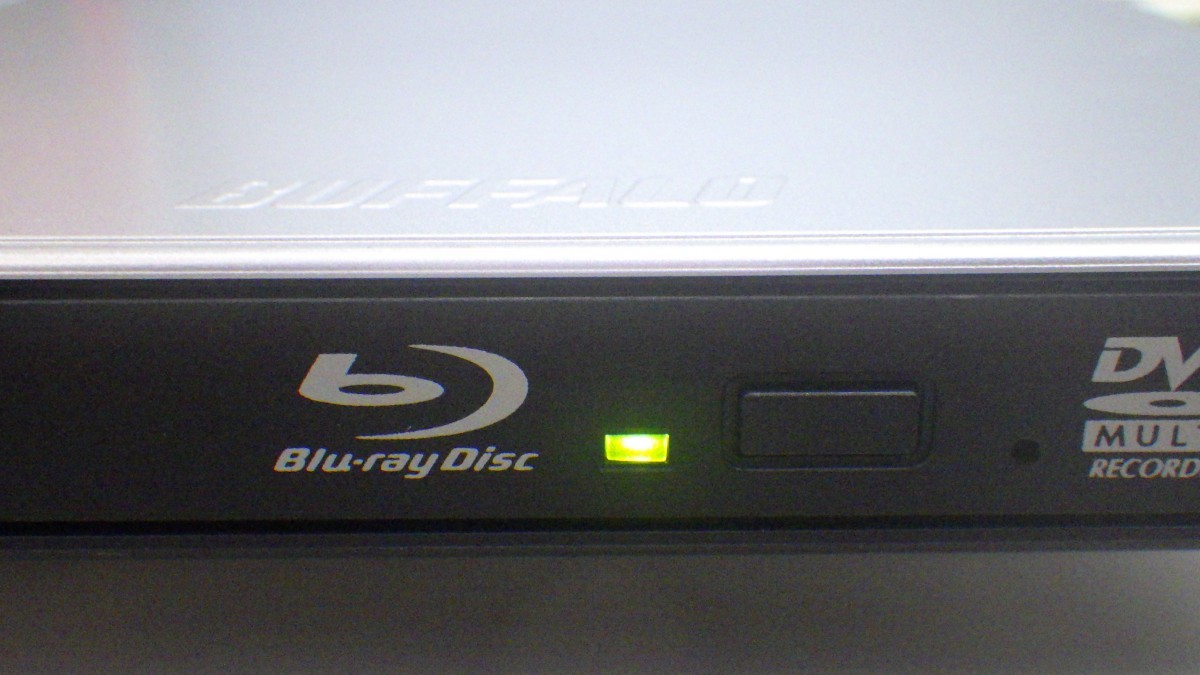 BUFFALO 外付けポータブル ブルーレイドライブ/BRXL-PC6VU2/バッファロー/※BD再生不可/DVD再生可/ジャンク　L_画像2