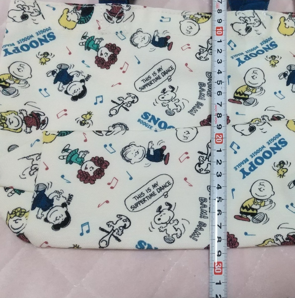 トートバッグ　スヌーピー ミニトートバッグ　レタスクラブ　PEANUTS 　SNOOPY エコバッグ　キャンパスポーチ　 三越 銀座 SNOOPYinGINZA _画像2