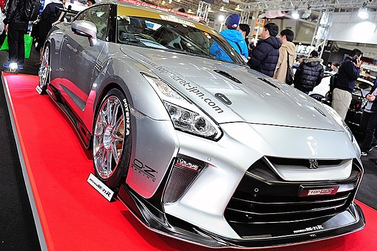 【M's】日産 R35 GT-R (2007.12‐) TOP SECRET M17 フル バンパー キット FRP トップシークレット エアロ パーツ 部品 外装 社外 正規_画像3