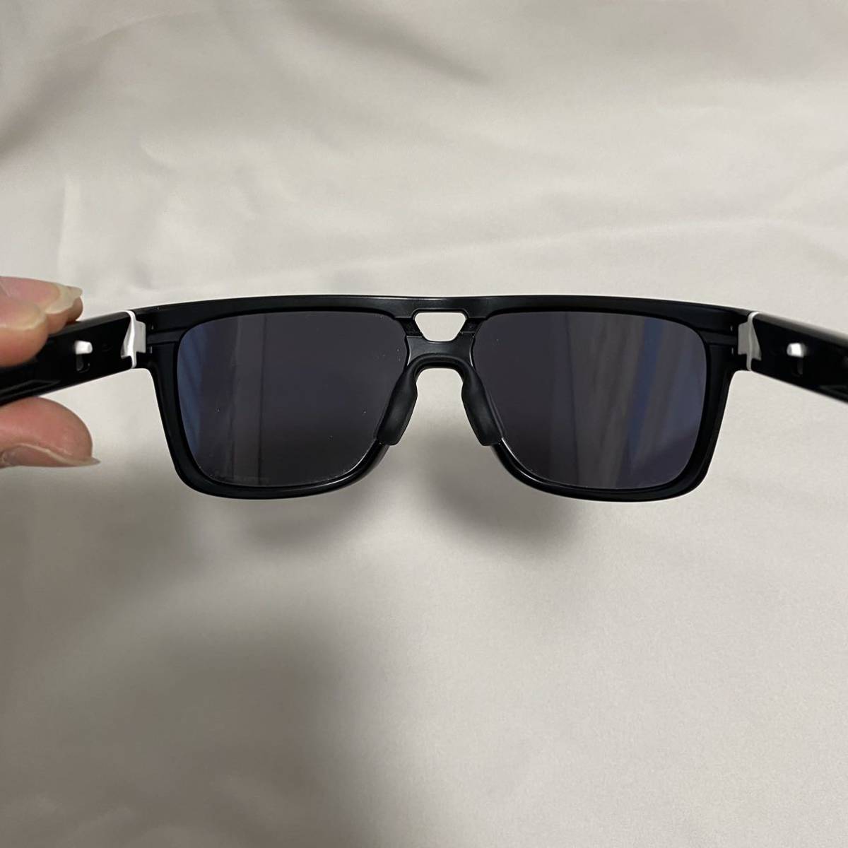 世界有名な 美品 OAKLEY オークリー サングラス CROSSRANGE クロス