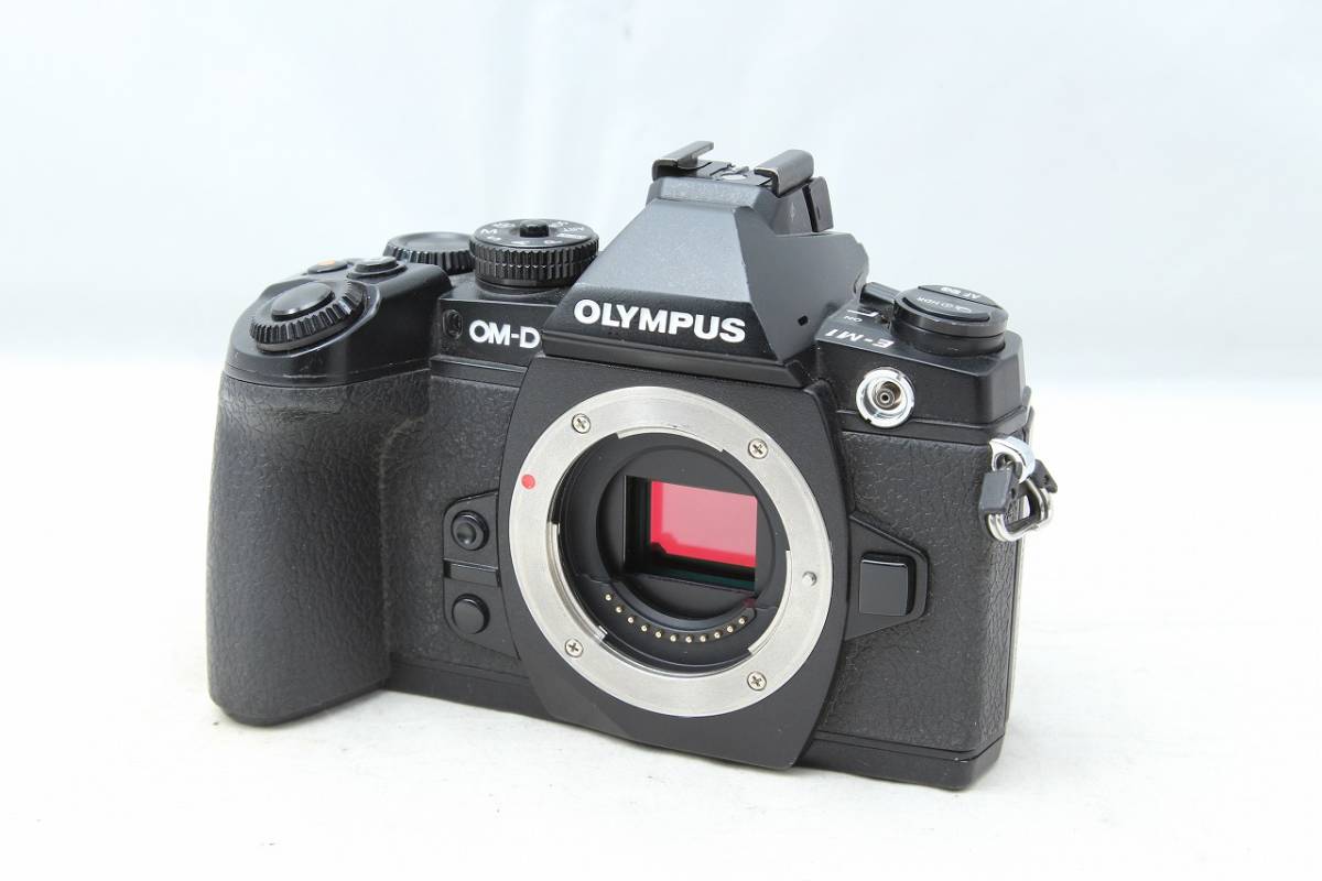 冬バーゲン☆】 オリンパス 良品☆OLYMPUS OM-D シャッター回数3787回