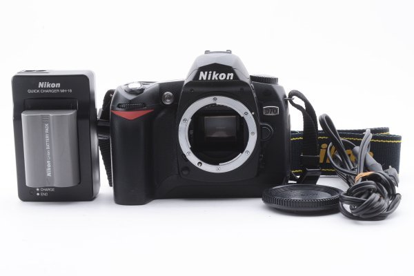 人気沸騰ブラドン ☆超美品☆ Nikon ニコン D70 ボディ #12604 ニコン