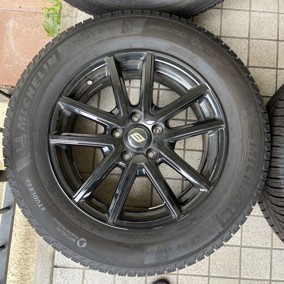 美品 225/65R17 17×7J +48 5H PCD114.3 ミシュラン 2019年製