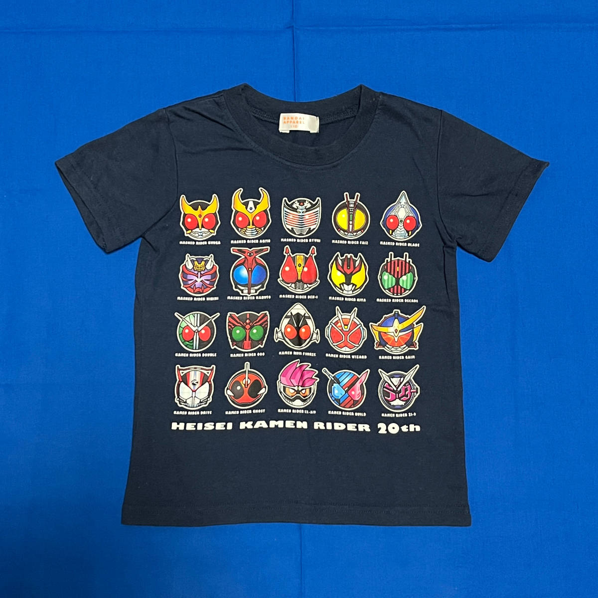 仮面ライダーシリーズ 平成プレミアムTシャツ 半袖 平成仮面ライダー20周年 ネイビー 110cm 子供 キッズ USED品_画像1