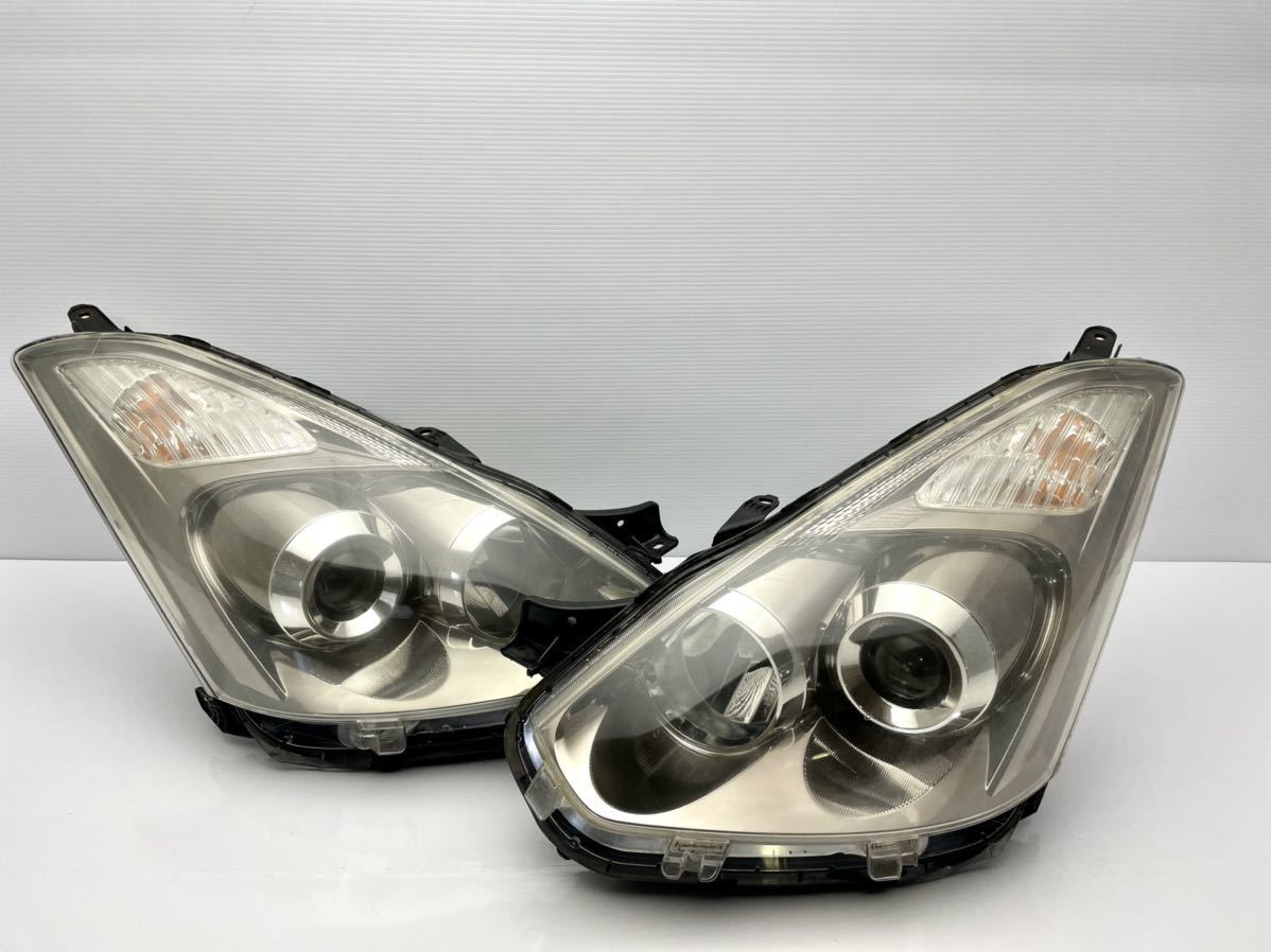 点灯OK ZNE10G 後期 ウィッシュ 純正 HID ヘッドライト セット ICHIKOH 68-13 ZNE14G (N5)_画像1