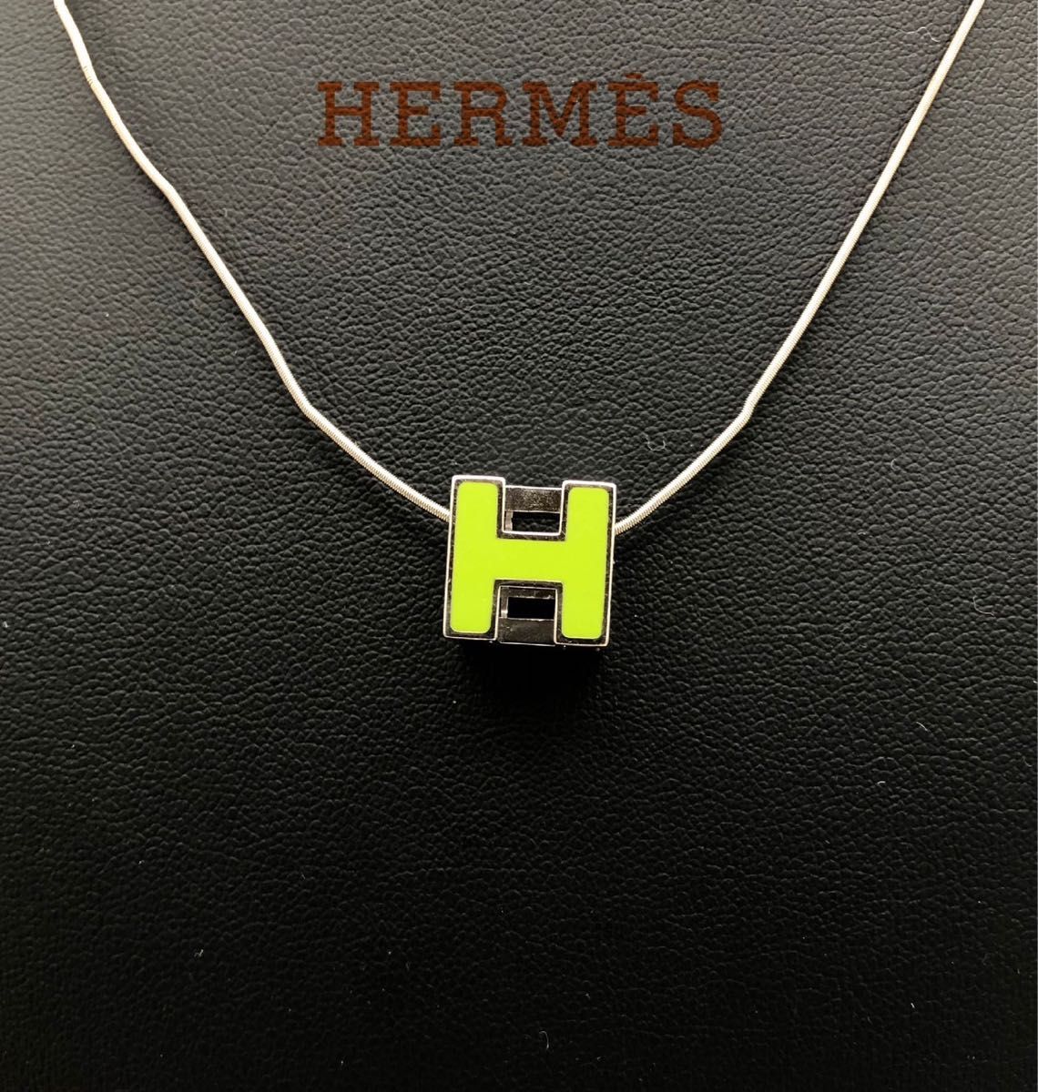 HERMES エルメス　キューブ Hロゴ ネックレス チョーカー　グリーン　シルバー