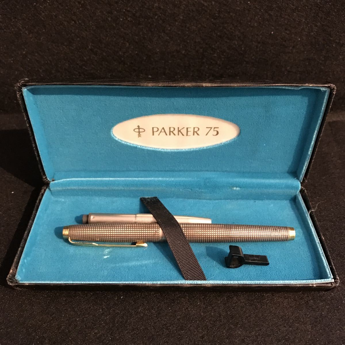 PARKER スターリングシルバー パーカー万年筆 USA SILVER ペン先14K刻印　ケース入_画像1