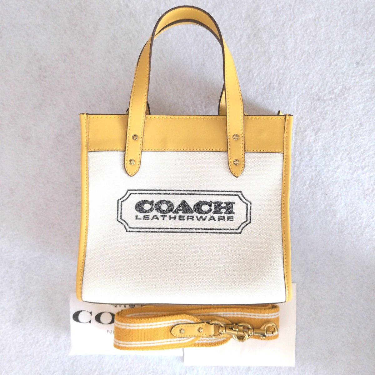 トートバッグ COACH コーチ ショルダーバック レディース イエロー