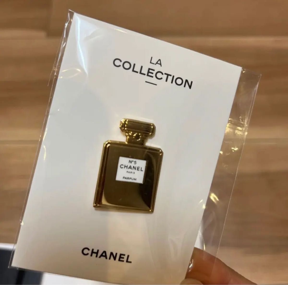 非売品 CHANEL シャネル ピンバッジ 香水瓶 ノベルティ|Yahoo!フリマ