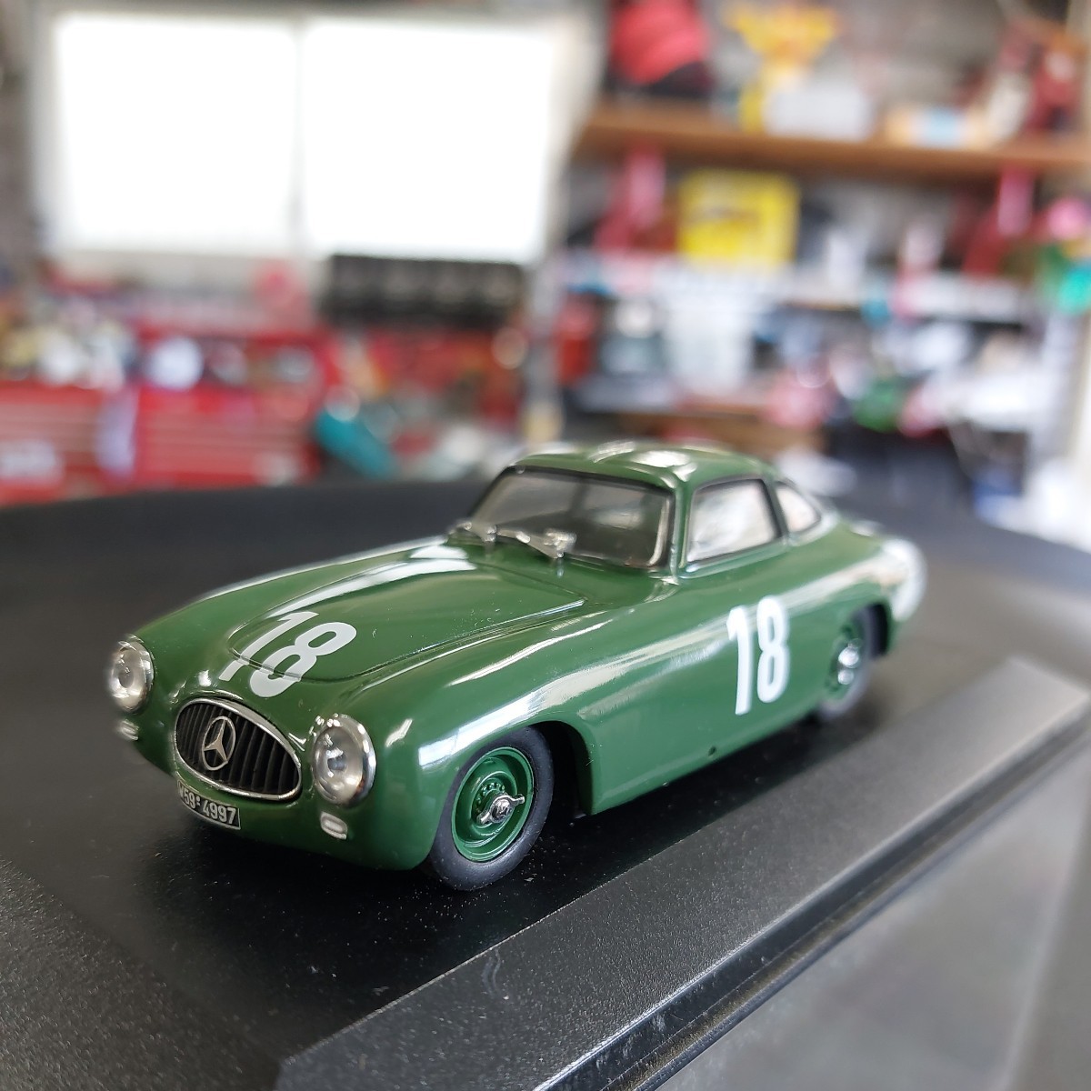 ◆モデルマックス　1/43スケール　1952 メルセデス・ベンツ300SL　WINNER　GP　BERN　1952　K、Klinｇ◆_画像1