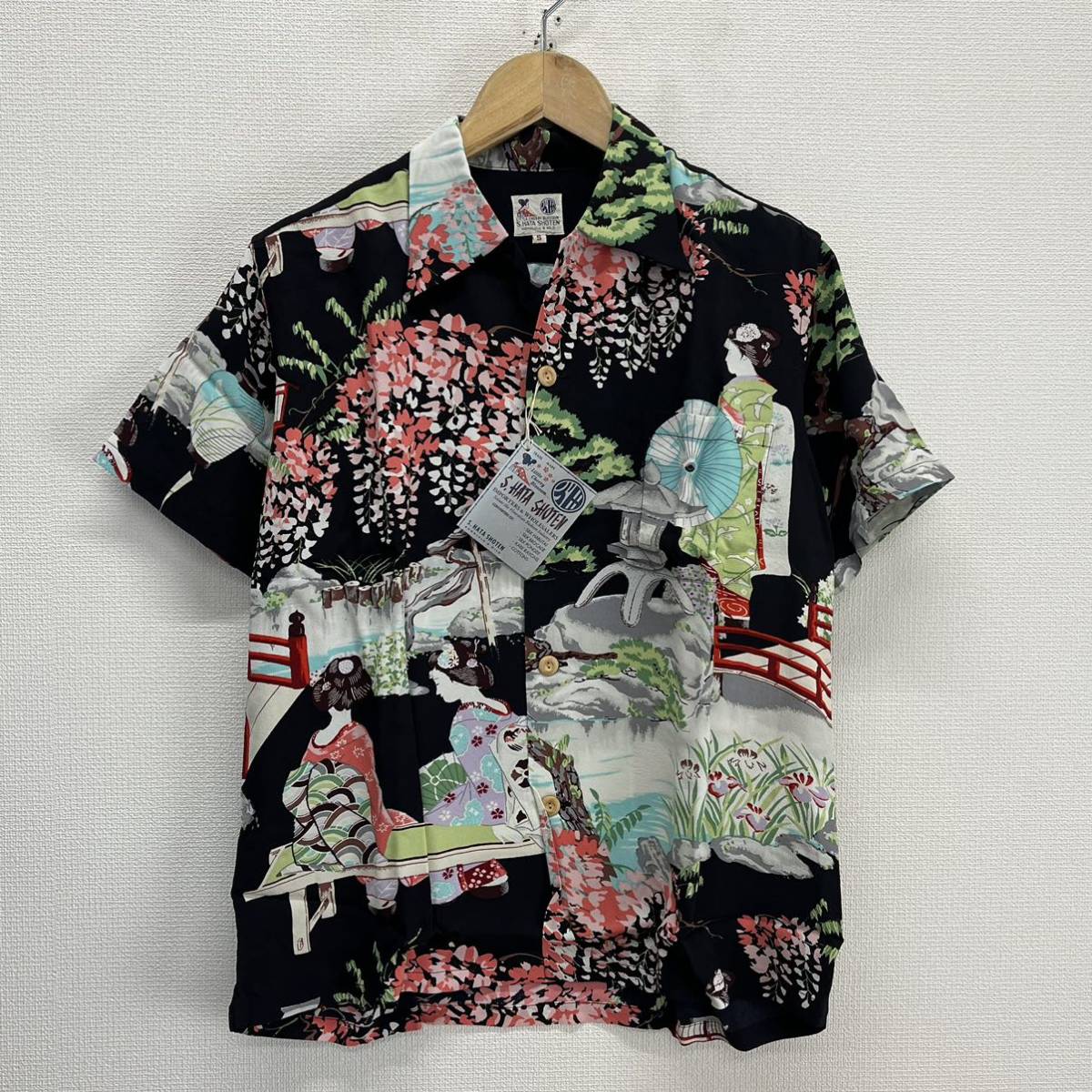 未使用 SUN SURF サンサーフ SS35066 RAYON S/S SPECIAL EDITION 未使用 SUN SURF サンサーフ SS35066 RAYON S/S SPECIAL EDITION