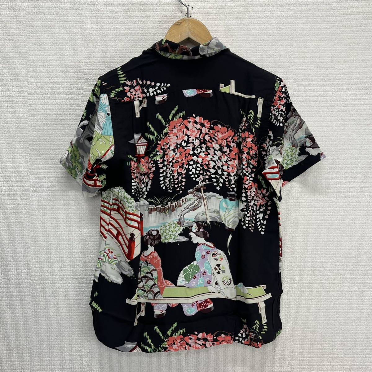 未使用 SUN SURF サンサーフ SS35066 RAYON S/S SPECIAL EDITION 未使用 SUN SURF サンサーフ SS35066 RAYON S/S SPECIAL EDITION
