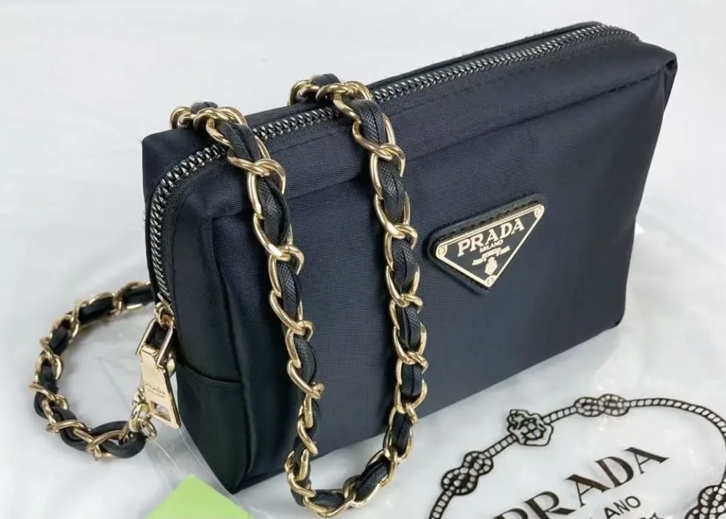 完売 □プラダ□ PRADA ショルダーバッグ ポーチ プラダ ショルダー