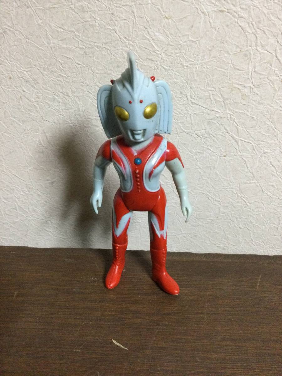 Yahoo!オークション - 当時物 ブルマァク ソフビ ウルトラマン