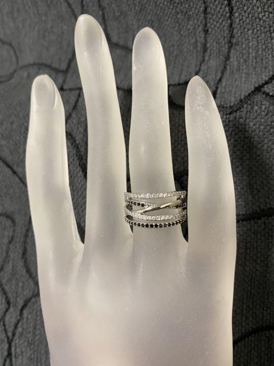 （1107）10号　ブラック×クリアモノトーン男女共通高級の指輪　ペアリング　スワロフスキー製クリスタル使用