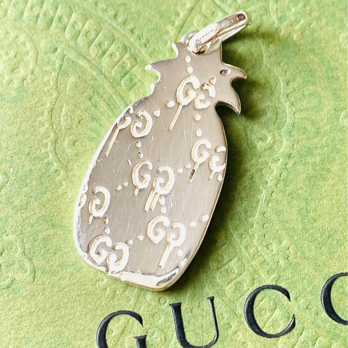 レア GUCCI グッチ ゴースト パイナップル ネックレス トップ 925