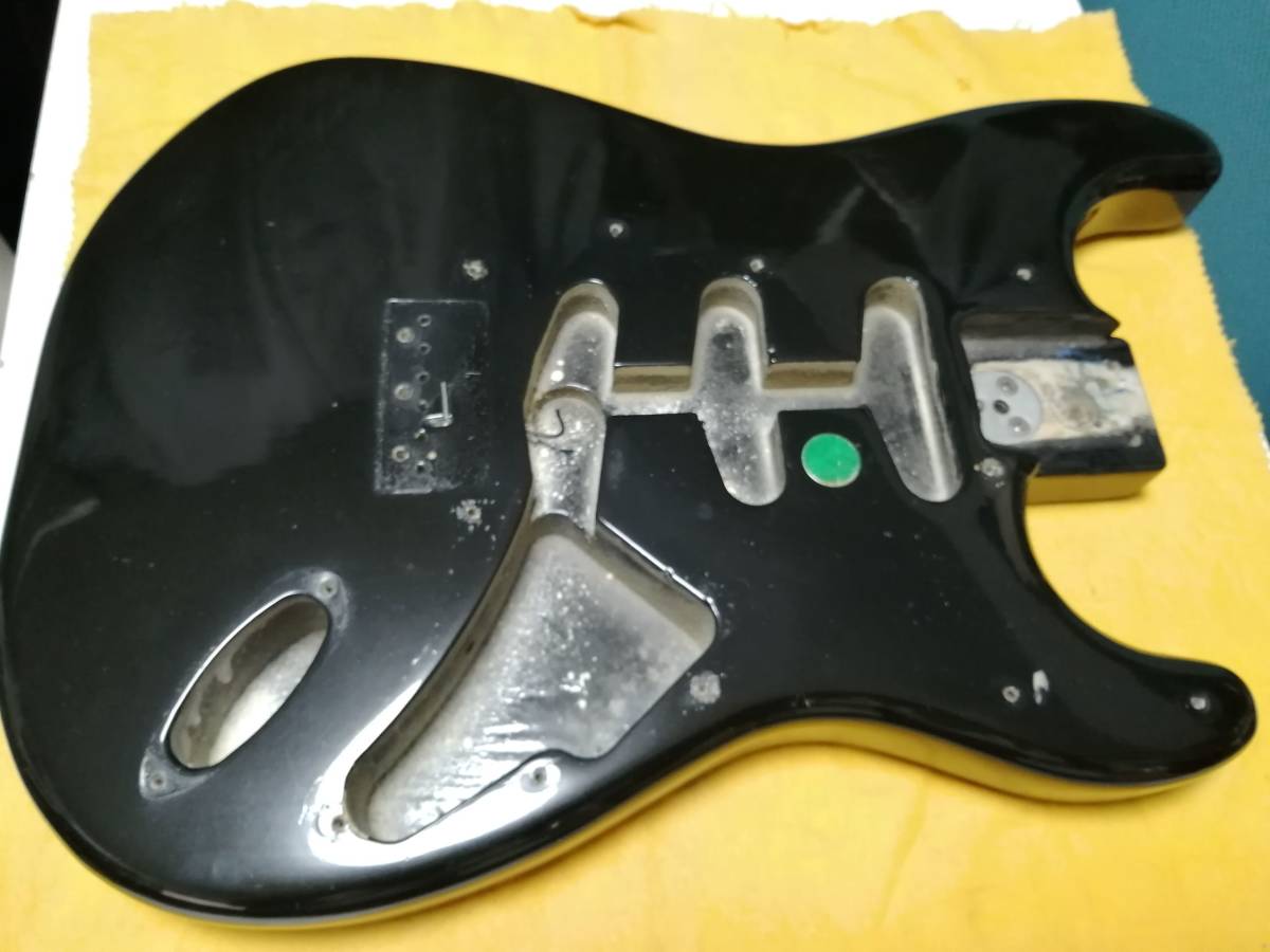 ヤフオク! - 1977年製 Fender USA Stratocaste...