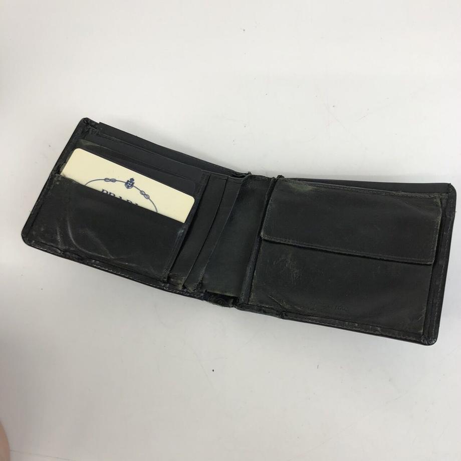 PRADA プラダ レザー 二つ折り財布 ブラック メンズ ブランド_画像2