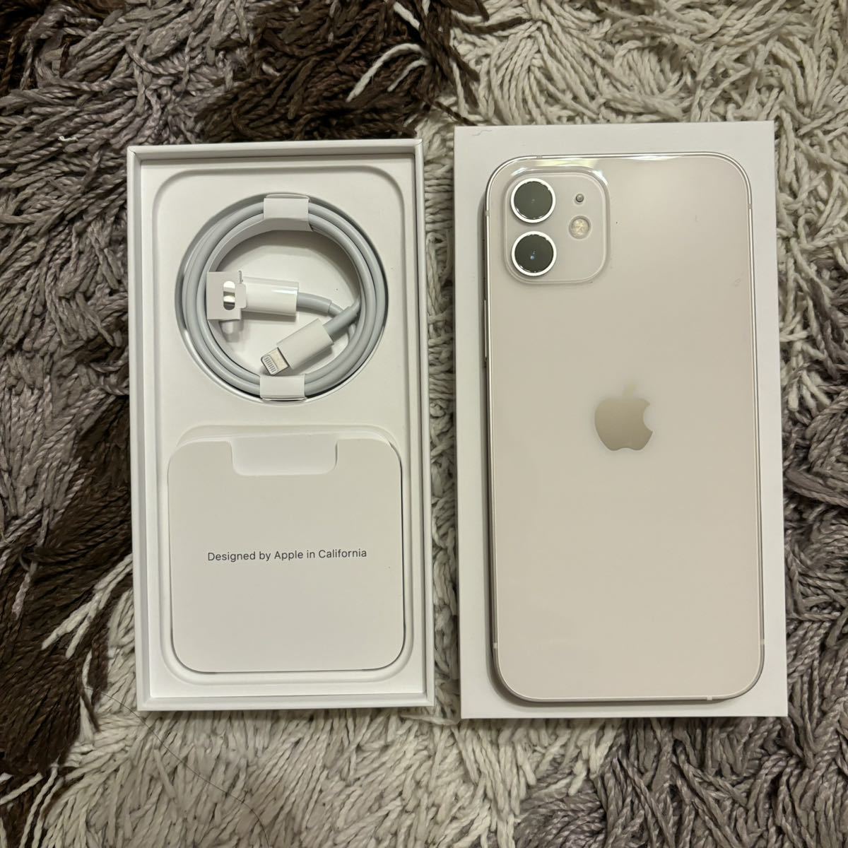 高級感 本体 iPhone12 128GB 美品 中古 SIMフリー ホワイト iPhone