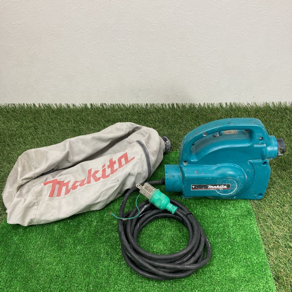 Yahoo!オークション - makita マキタ 電動工具 小型集じん機 450 即決...