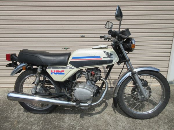 【B8385】ホンダ.CB125JX.純正リアフェンダー/美品!!【茨城発】CB125J-106検索ベンリィCB125.SL125S.benly.1980年_画像10