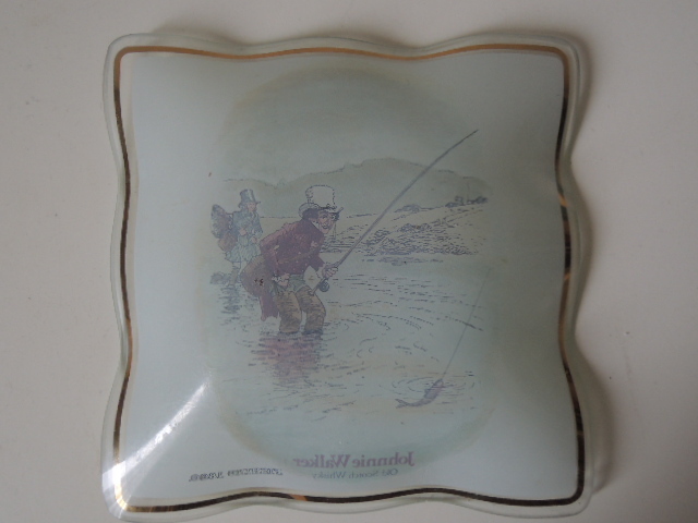  fly . pattern. glass made. plate.[Johnnie Walker fishing 1820]