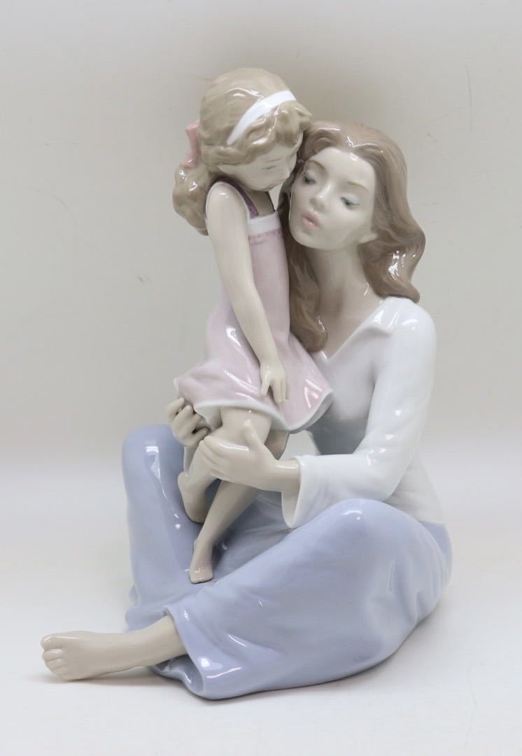 Yahoo!オークション - リヤドロ LLADRO ママとおしゃべり フィギュリン