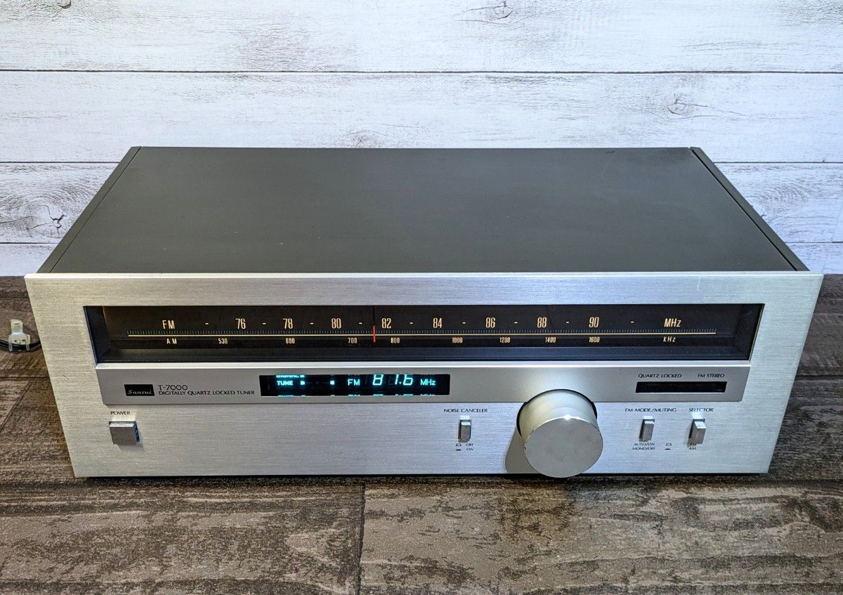 美品】Sansui サンスイ AM/FMチューナー T-7000|Yahoo!フリマ 美品】Sansui サンスイ AM/FMチューナー T-7000|Yahoo!フリマ