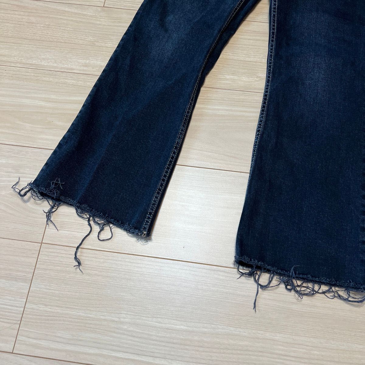 ZARA ザラ デニム ブーツカットジーンズ ダメージカット|Yahoo ZARA ザラ デニム ブーツカットジーンズ ダメージカット|Yahoo