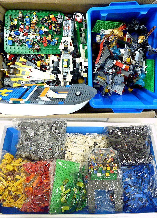 T472 ジャンク現状品 レゴ LEGO ブロック パーツ 様々 まとめ 約19kg前後 セット 大量 種類様々 ミニフィグ/プレート/船/車/宇宙船?