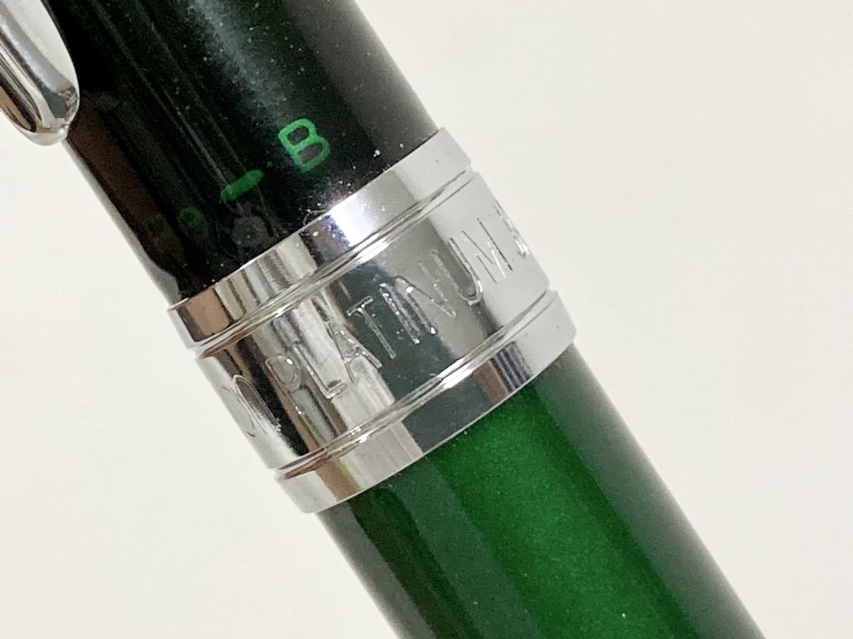 管919130 未使用品 PLATINUM プラチナ 玉虫塗 ダブル 3 アクション 複合 ボールペン シャープペン グリーン レッド 2本 セット 外箱 付きの画像4