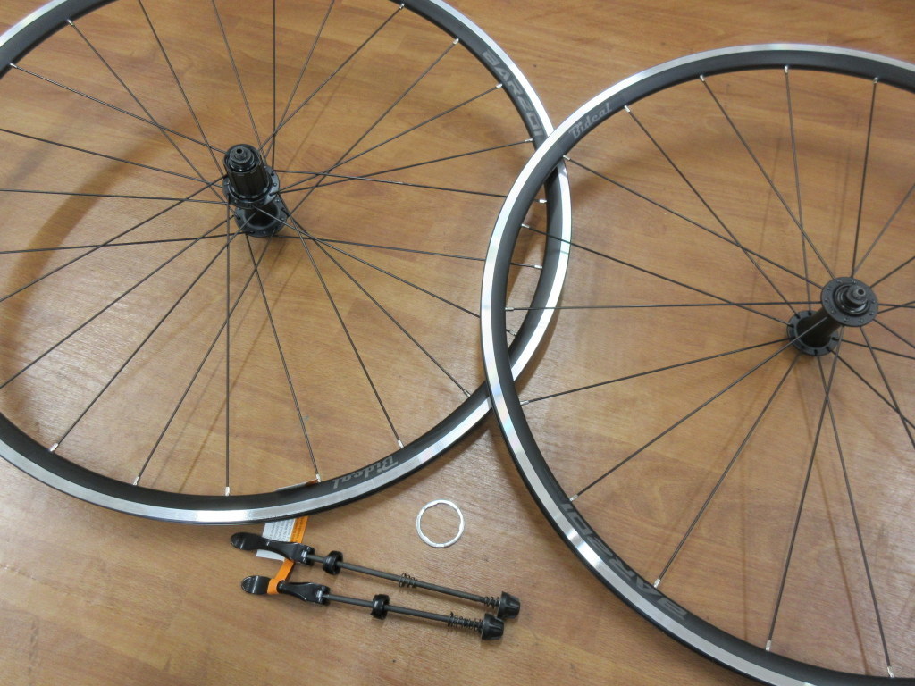 展示処分品】 ALEXRIMS BAR201 700Cロードホイール前後セット 展示処分品】 ALEXRIMS BAR201 700Cロードホイール前後セット