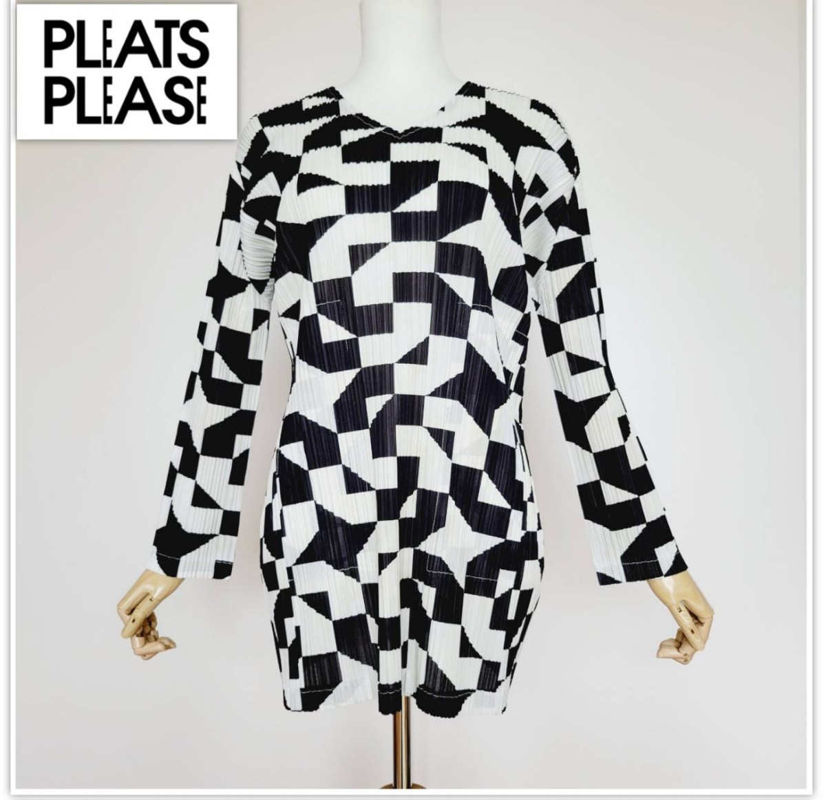 【美品】PLEATS PLEASE ISSEY MIYAKE プリーツプリーズ　イッセイミヤケ　 カットソー　サイズ　総柄　チュニック　ミニワンピース_画像1