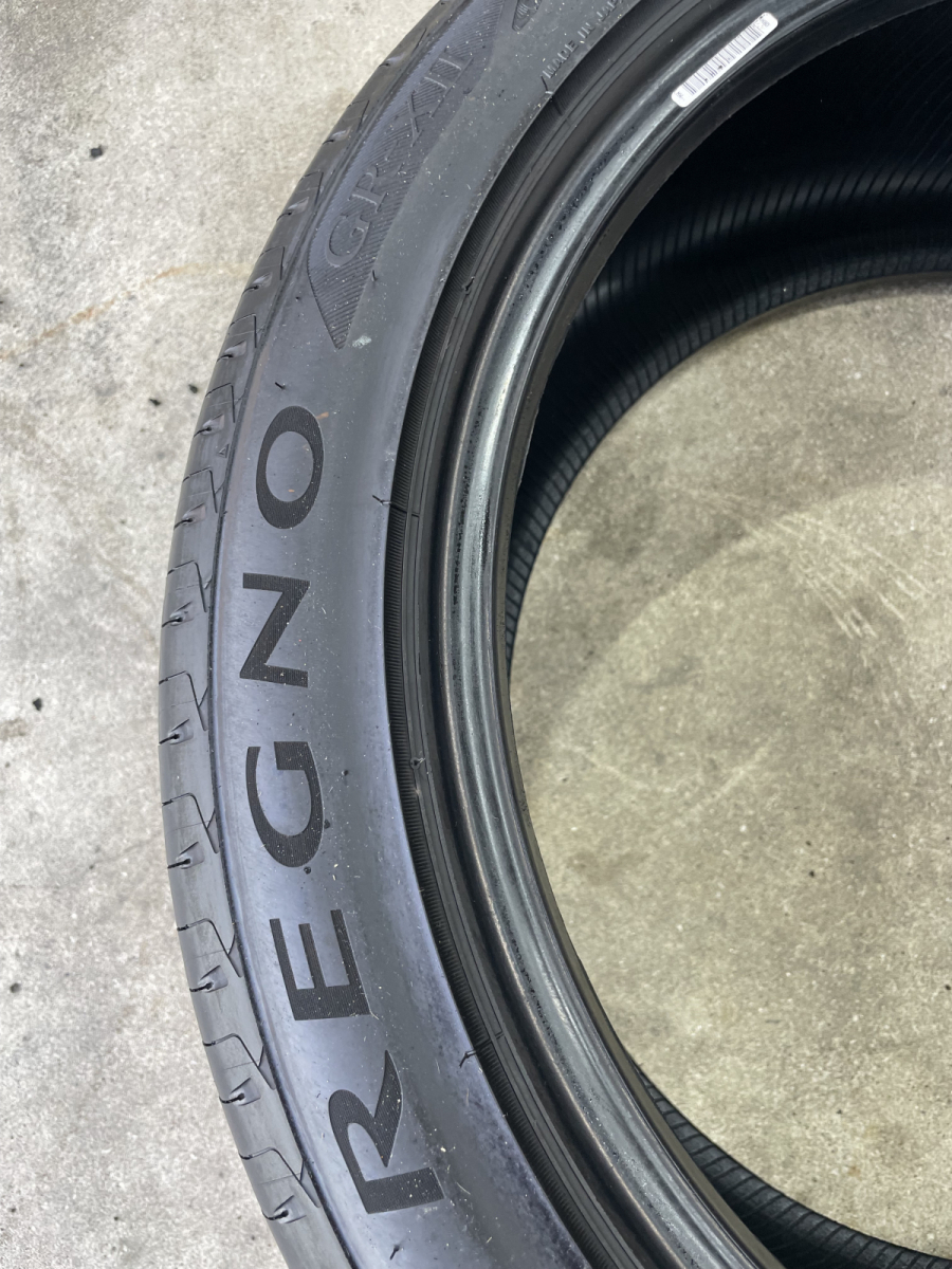 バリ山 ブリヂストン レグノGR-XⅡ 235/45R18 タイヤ1本 2023年製