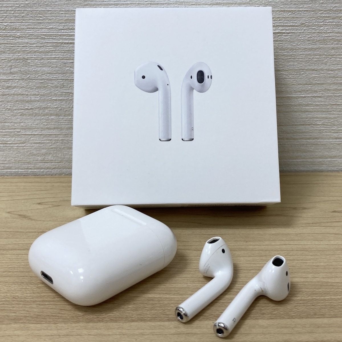 動作確認済み】AirPods with Charging Case 第2世代MV7N2J/A / Apple