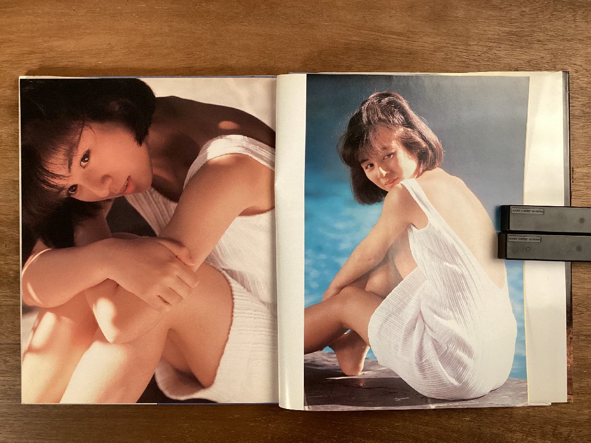 BB-6791■送料込■note 佐野量子写真集 水着 グラビア 女性 美人 本 写真 古本 冊子 古書 印刷物 1988年7月25日/くOKら_画像3