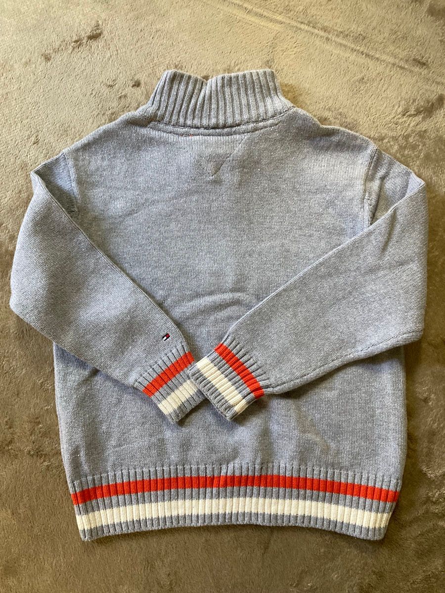 Tommy HILFIGER トミーヒルフィガー　7歳　130cm 子供服　冬服　セーター　ニット