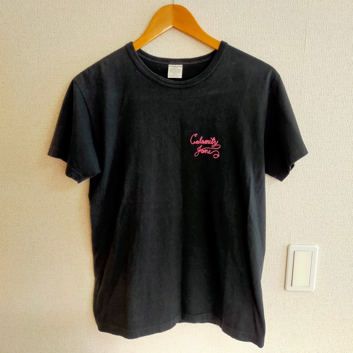 COOTIE クーティ カウガールプリント 刺繍デザイン 半袖Tシャツ M ブラック(黒）_画像2