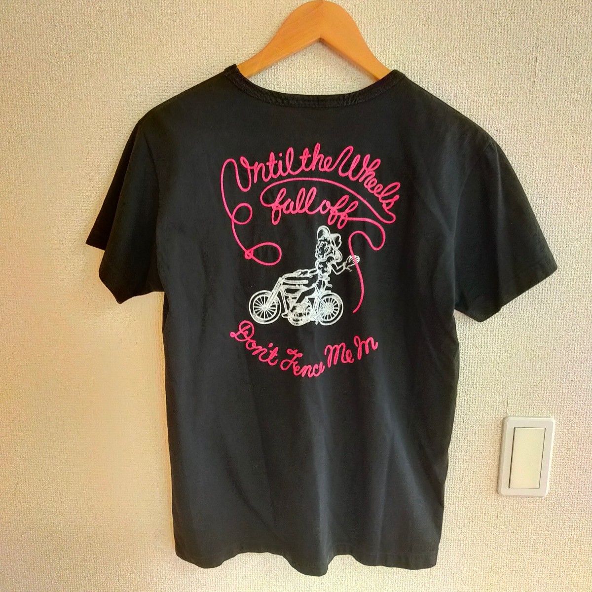 COOTIE クーティ カウガールプリント 刺繍デザイン 半袖Tシャツ M ブラック(黒）_画像1