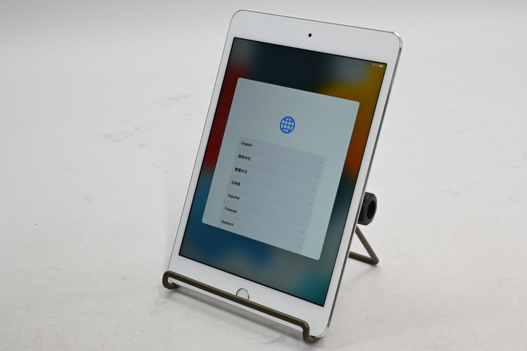 [中古]Apple iPad mini 4 Wi-Fiモデル 128GB シルバー NK9P2J/A
