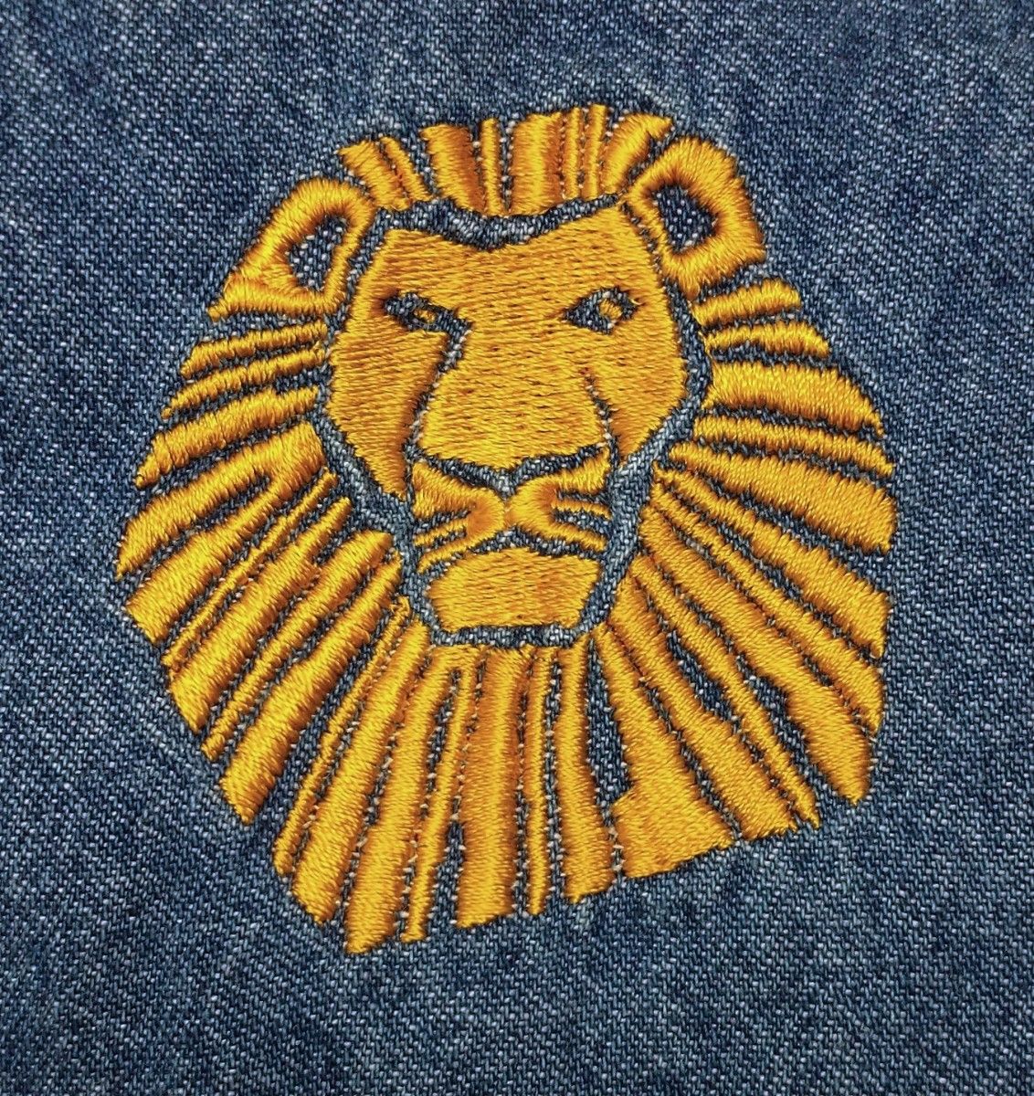 The Lion King ライオンキング ディズニー 刺繍 デニムシャツ XL