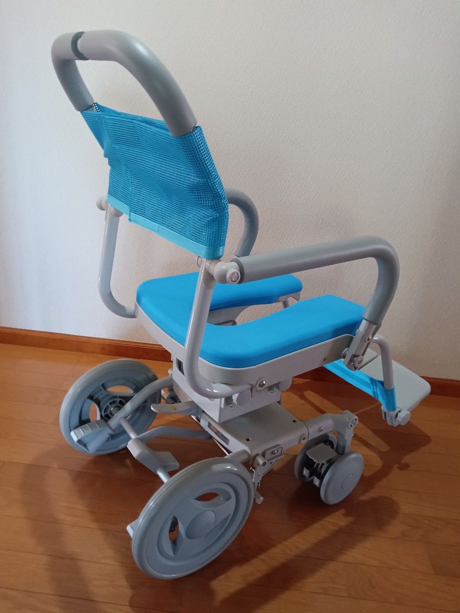 介護 ウチヱのシャワー車椅子 くるくるチェアＤ Ｕ型シート｜フリマ