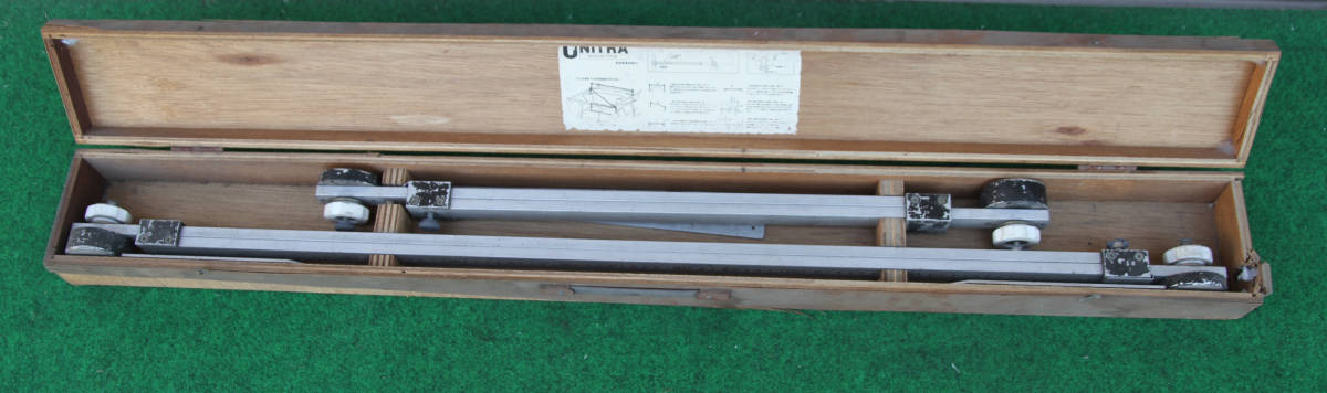 日本パワーエンジニアリング　ユニバーサルトラムゲージ　専用木箱付き　ジャンク品　板金工具_画像1
