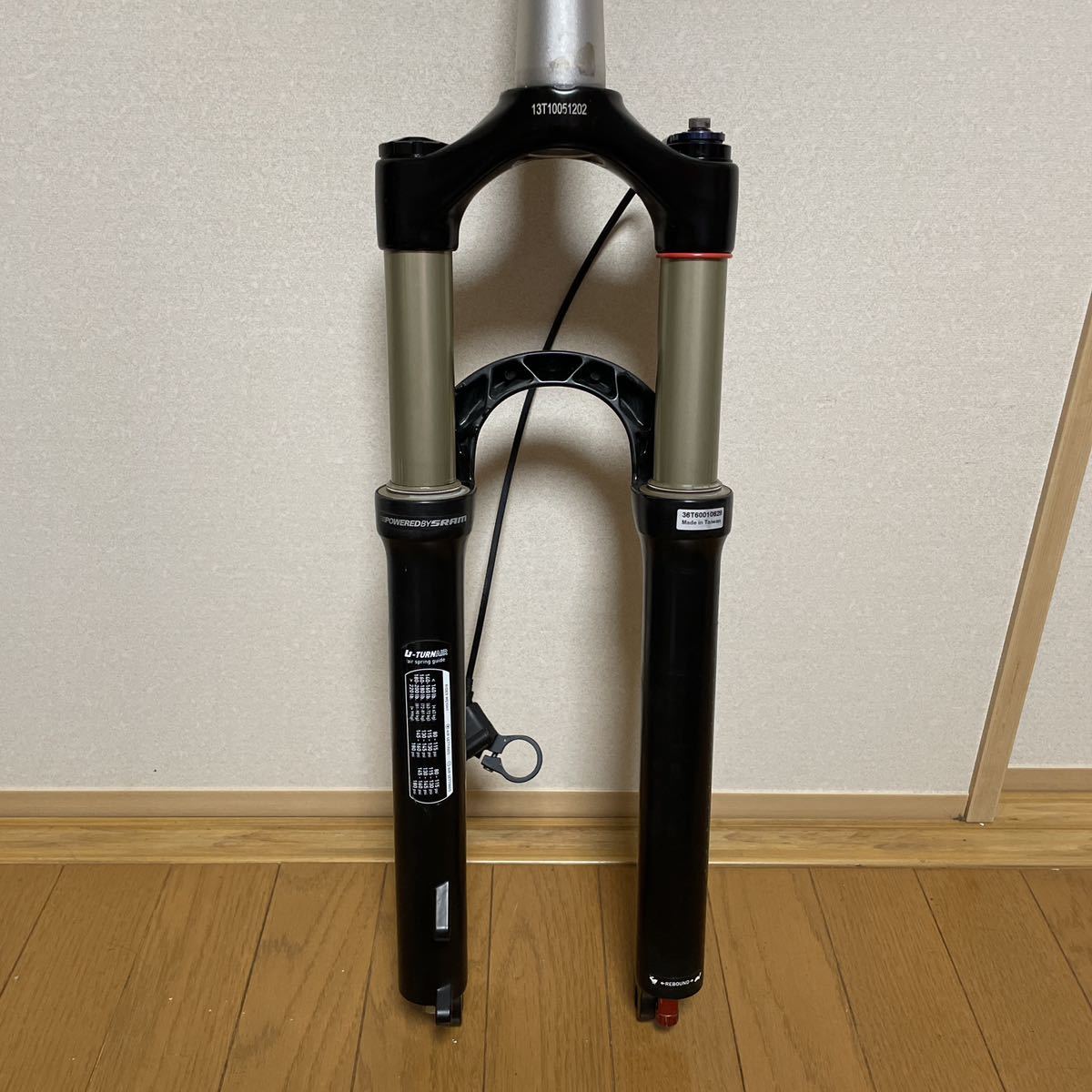 即納】 ROCKSHOX ロックショックスREBA オイルエア漏れない 26インチ