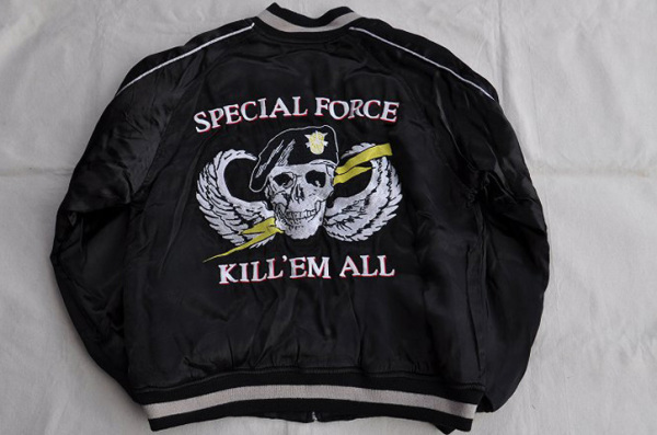 スカジャンSPECIAL FORCE KILL'EM ALLブラックサイズＭ新品_画像3