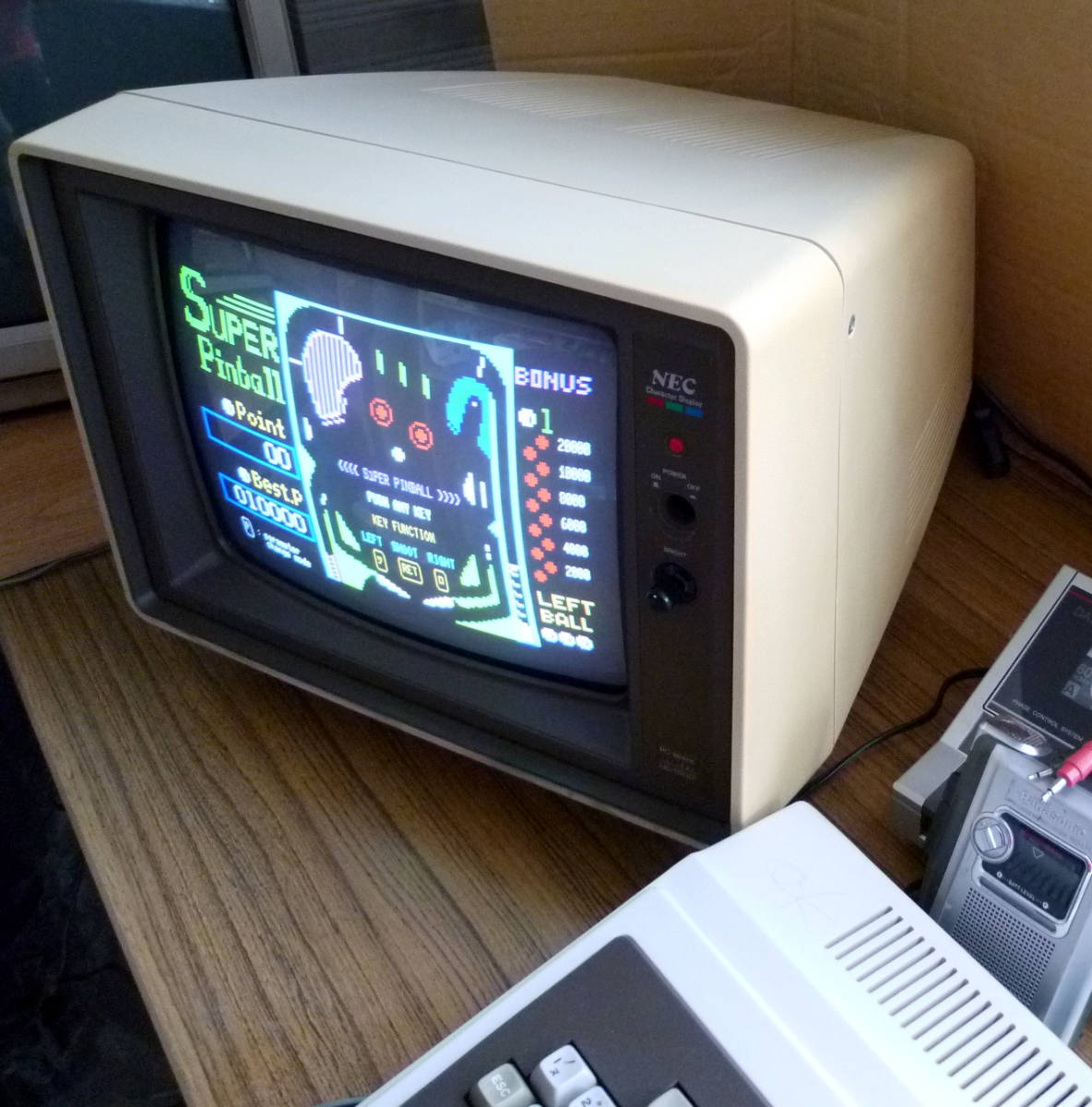 お手頃価格 NEC12型デジタルRGB200ラインカラーCRT P PC-8001/PC-8801