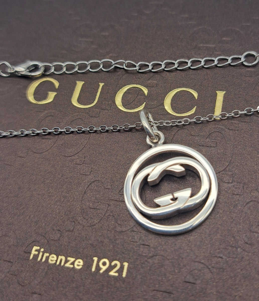 GUCCI Inter locking GGdo Piaa G колье 