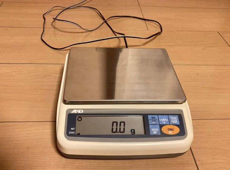 最も優遇の A&D☆EK-1200G☆ パーソナル上皿電子天秤 はかり、スケール