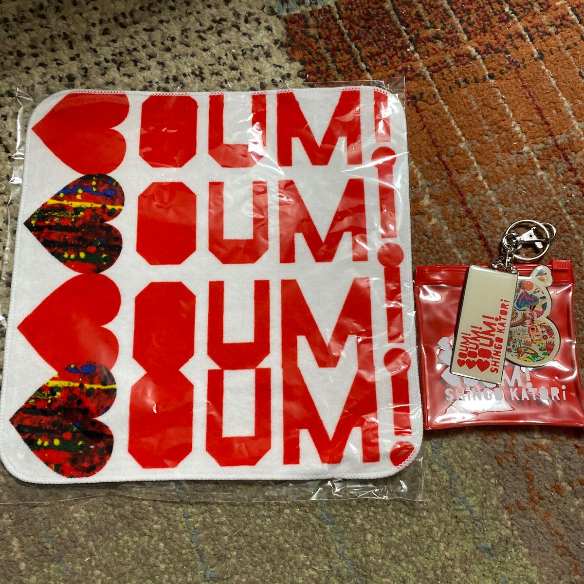 香取慎吾　個展　BOUM BOUM BOUM ハンドタオル　キーホルダー