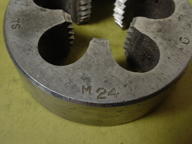 M24*3.0  внешний диаметр  63Φ　 следы использования  есть   подержанный товар 　  миллиметр  глаза  ... стул 